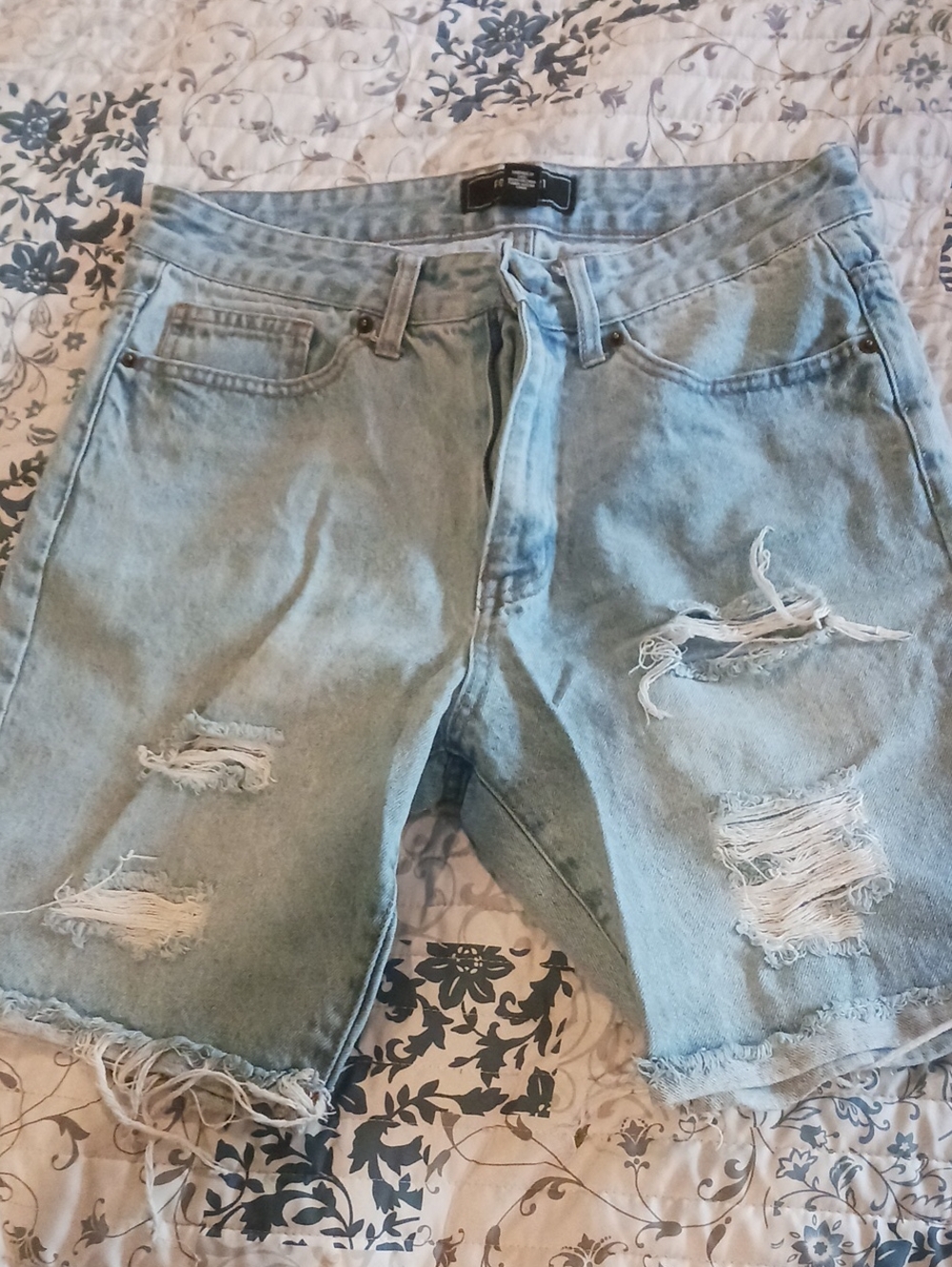 Forever 21 Light Blue Ripped Men's Denim Shorts